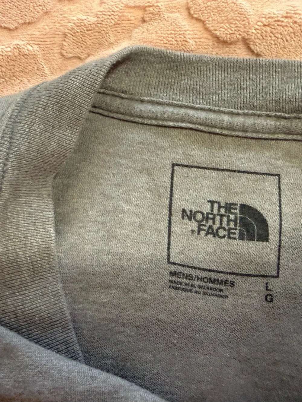The North Face Mens Grey/Blue Long Sleeve Shirt! Large